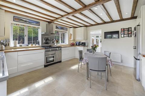 4 bedroom semi-detached house for sale, Norman Road, West Malling ME19