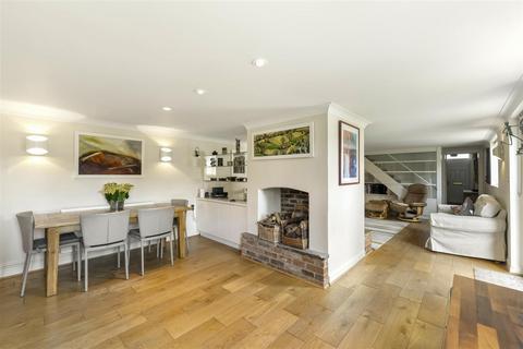 4 bedroom semi-detached house for sale, Norman Road, West Malling ME19