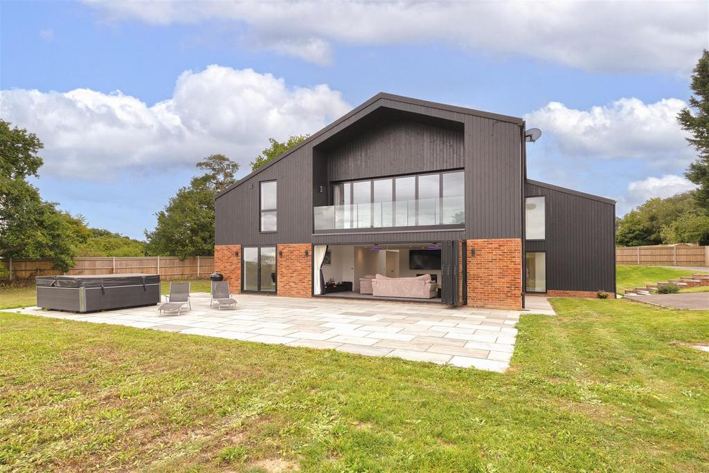 Oakview44.jpg