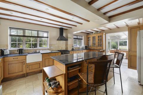 4 bedroom detached house for sale, Broadwater Road, West Malling ME19