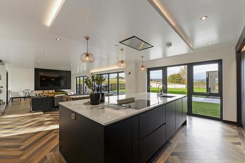 4 bedroom detached house for sale, Sandy Lane, West Malling ME19