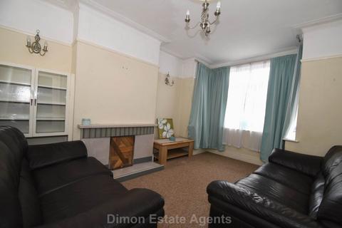 3 bedroom end of terrace house for sale, Albemarle Avenue, Elson, Gosport