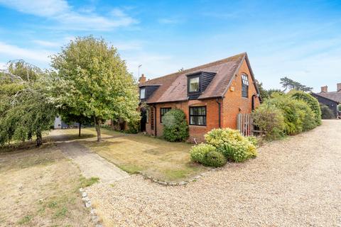 undefined, Buckingham Road, Weedon