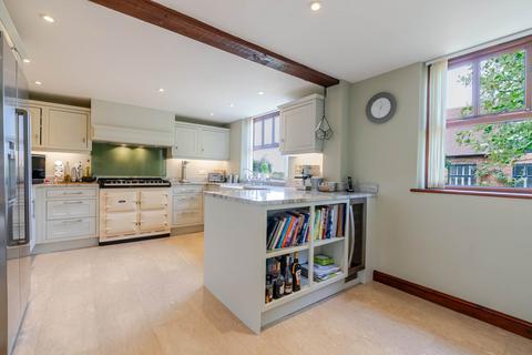 undefined, Buckingham Road, Weedon