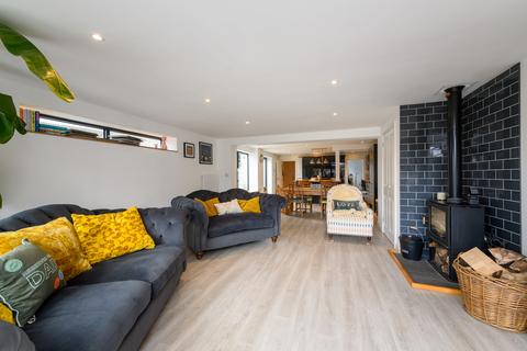 undefined, Castle Street, Somerton TA11