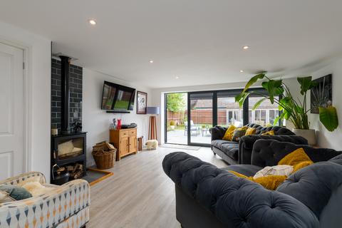 undefined, Castle Street, Somerton TA11