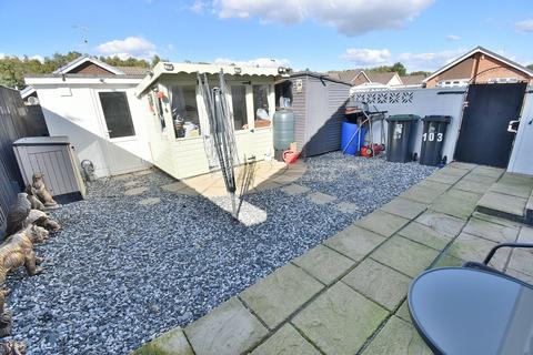 2 bedroom detached bungalow for sale, Leeson Drive, Ferndown, BH22