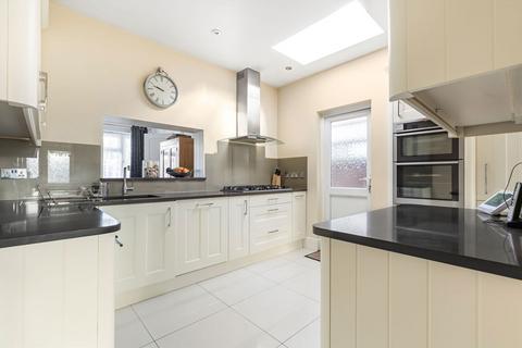 4 bedroom semi-detached house for sale, Tolworth Rise North, Surbiton KT5