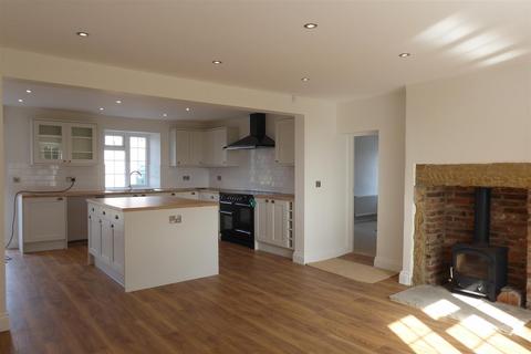 5 bedroom house to rent, Welbury, Northallerton