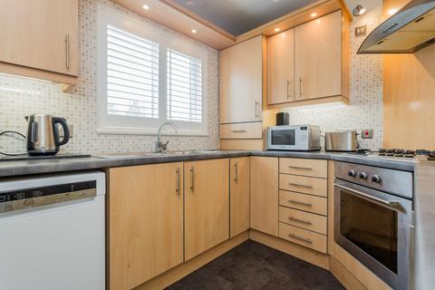 19 Linister Crescent, Howwood, Johnstone, PA9 1DS