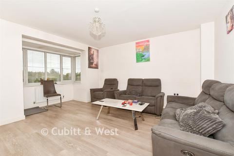 4 bedroom detached house for sale, Brewers Way, Faygate RH12