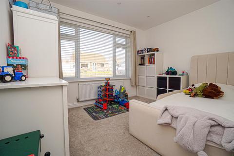 19 Manor Close, Icklesham, Winchelsea, TN36 4BT