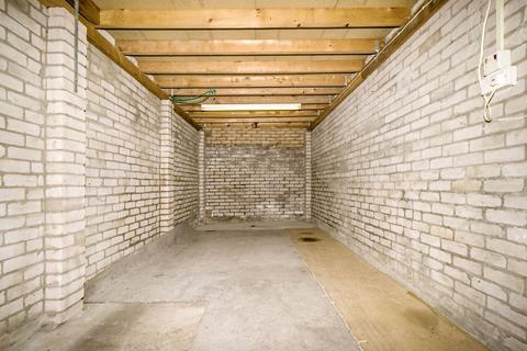100/12 Easter Warriston, Edinburgh, EH7 4QZ