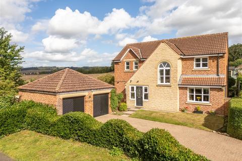 12 Cragside, Corbridge, NE45 5EU