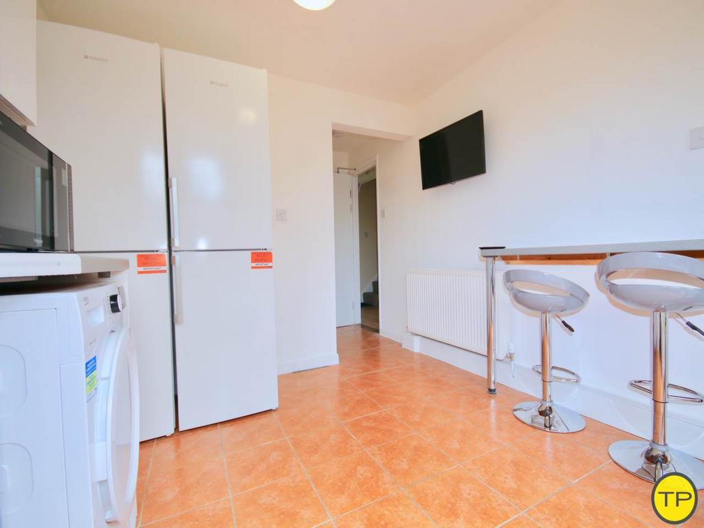 Dining area 2