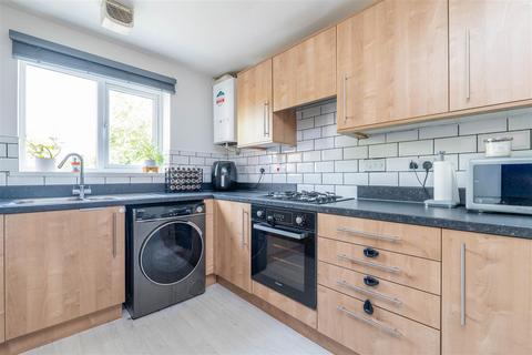 28 Aspenwood Close, Bamber Bridge, Preston, PR5 6DR