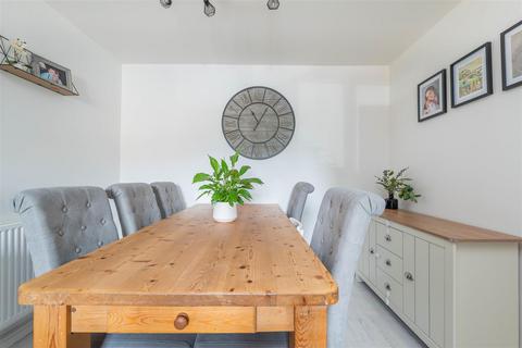 28 Aspenwood Close, Bamber Bridge, Preston, PR5 6DR