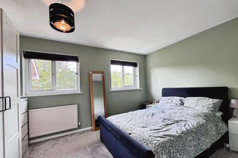 2 bedroom terraced house for sale, Chive Court, Farnborough, Hampshire
