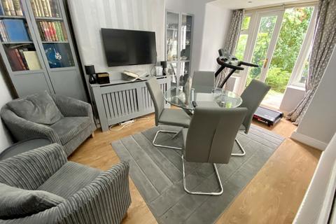 undefined, Lloyd Avenue, Gatley, Cheadle, Cheshire, SK8 4BT