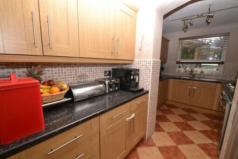 undefined, Lloyd Avenue, Gatley, Cheadle, Cheshire, SK8 4BT
