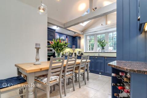 undefined, Cheapside Road, Ascot