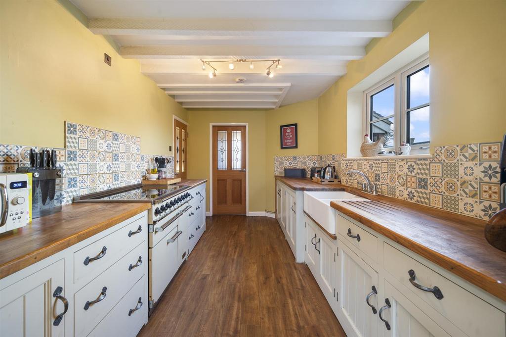 Kitchen towards Utility Room.jpg