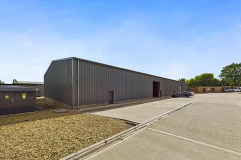 Warehouse to rent, Eastern Way Heath And Reach LU7 9LF