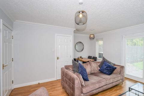 23 Caulstran Street, Dumfries, DG2 9FN