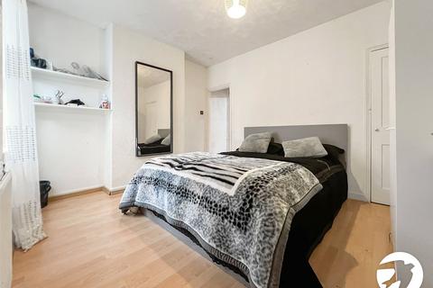 3 bedroom terraced house for sale, Lester Road, Chatham, Kent, ME4
