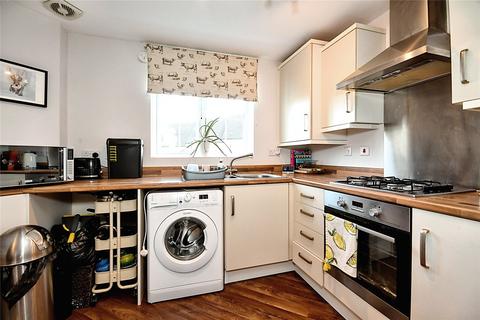 2 bedroom flat for sale, Henfrey Drive, Nottingham NG15