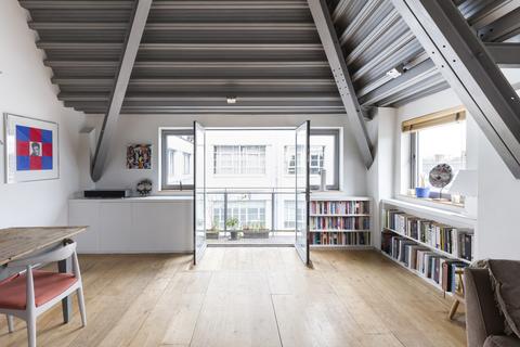 2 bedroom flat for sale, Old Aeroworks, London NW8