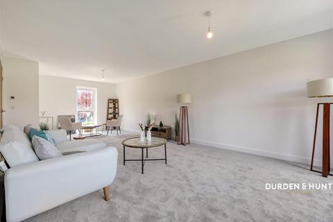 4 bedroom detached house for sale, Paddocks Lane, Colchester CO12