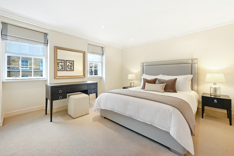 undefined, Ebury Street, London