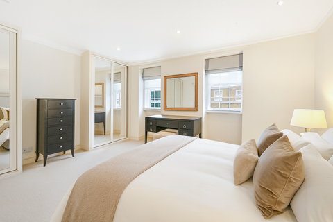 undefined, Ebury Street, London