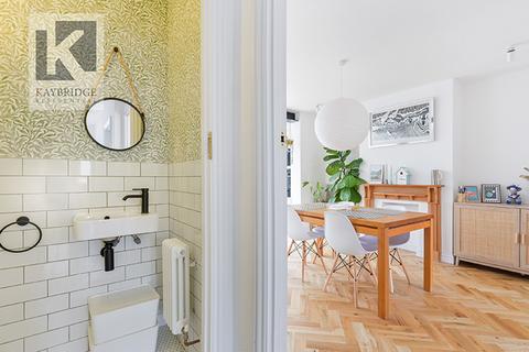 3 bedroom semi-detached house for sale, Lakehurst Road, Epsom, KT19