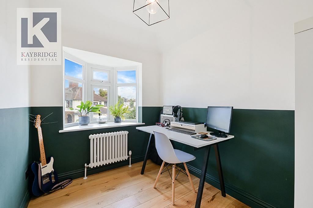 Lakehurst Road, Epsom - KT19 0 EQ