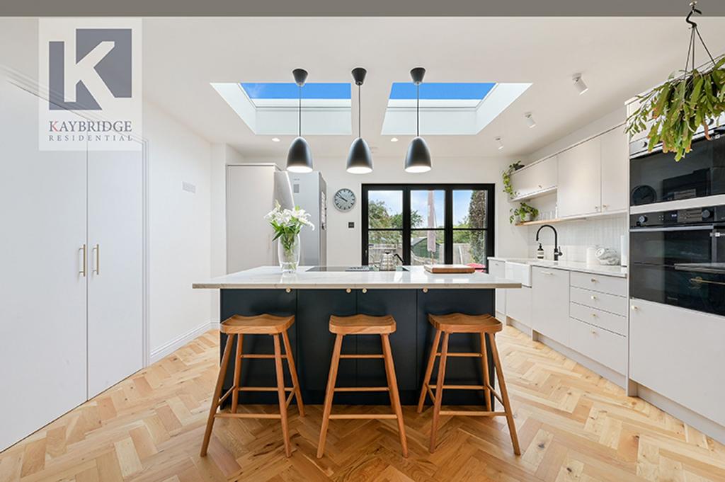 Lakehurst Road, Epsom - KT19 0 EQ