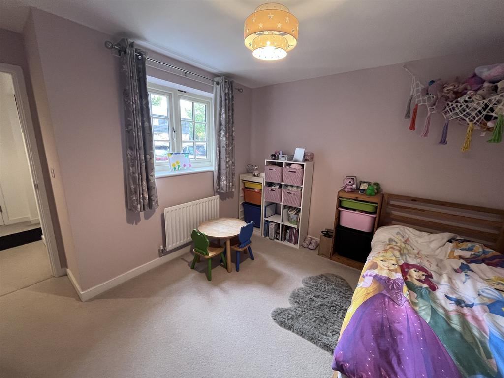 Bedroom 2.1