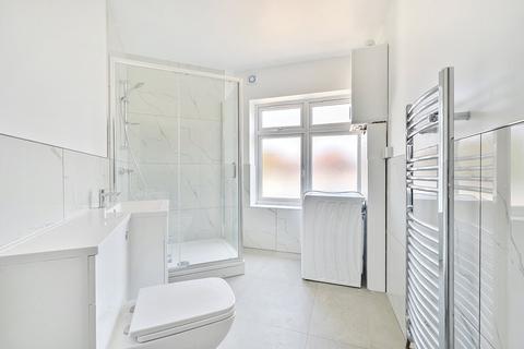 2 bedroom flat to rent, Burlington Road, New Malden, KT3