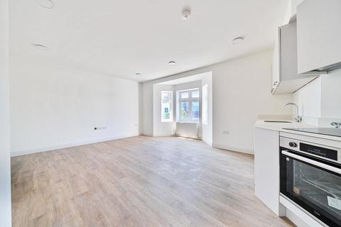 2 bedroom flat to rent, Burlington Road, New Malden, KT3