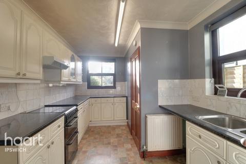 3 bedroom terraced house to rent, Britannia Road, IPSWICH