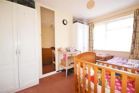3 bedroom maisonette for sale, Clitheroe Avenue, Harrow HA2