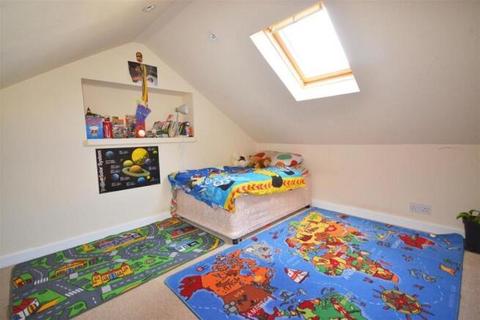 3 bedroom maisonette for sale, Clitheroe Avenue, Harrow HA2