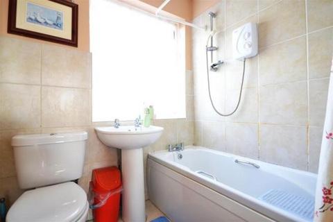 3 bedroom maisonette for sale, Clitheroe Avenue, Harrow HA2