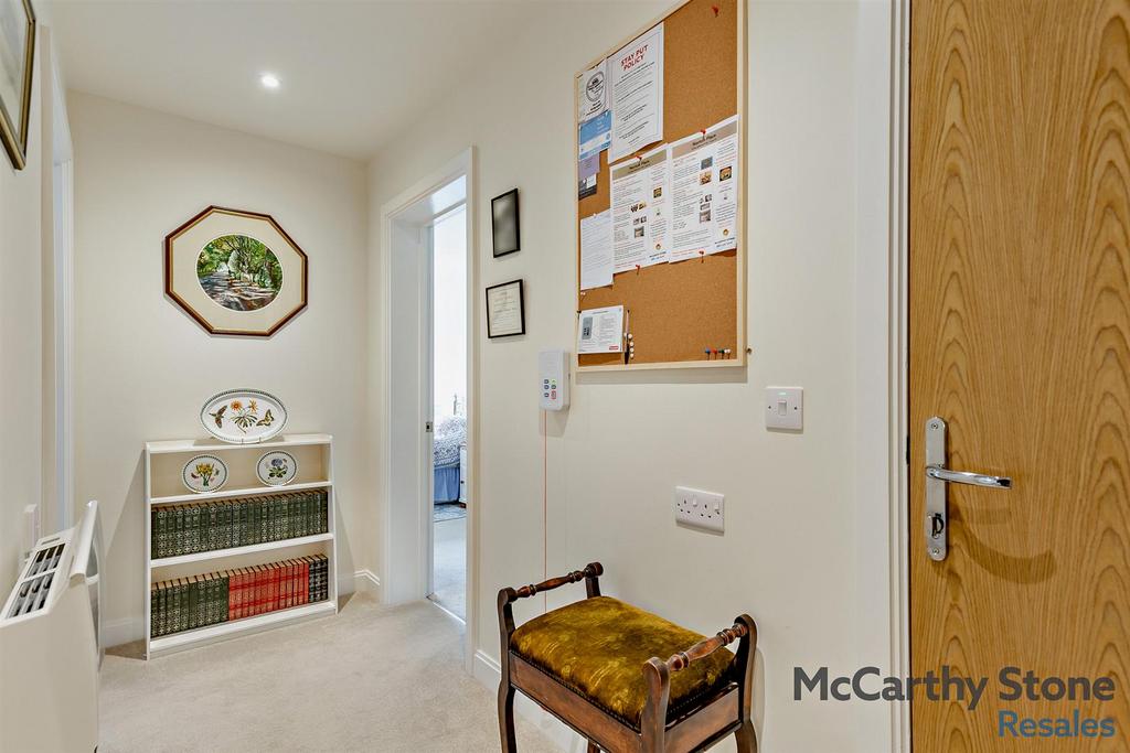 8661671-interior10-800.jpg