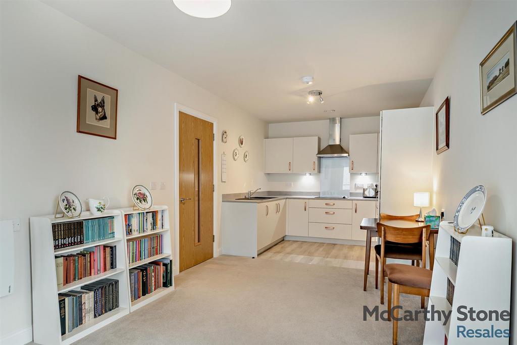 8661671-interior07-800.jpg
