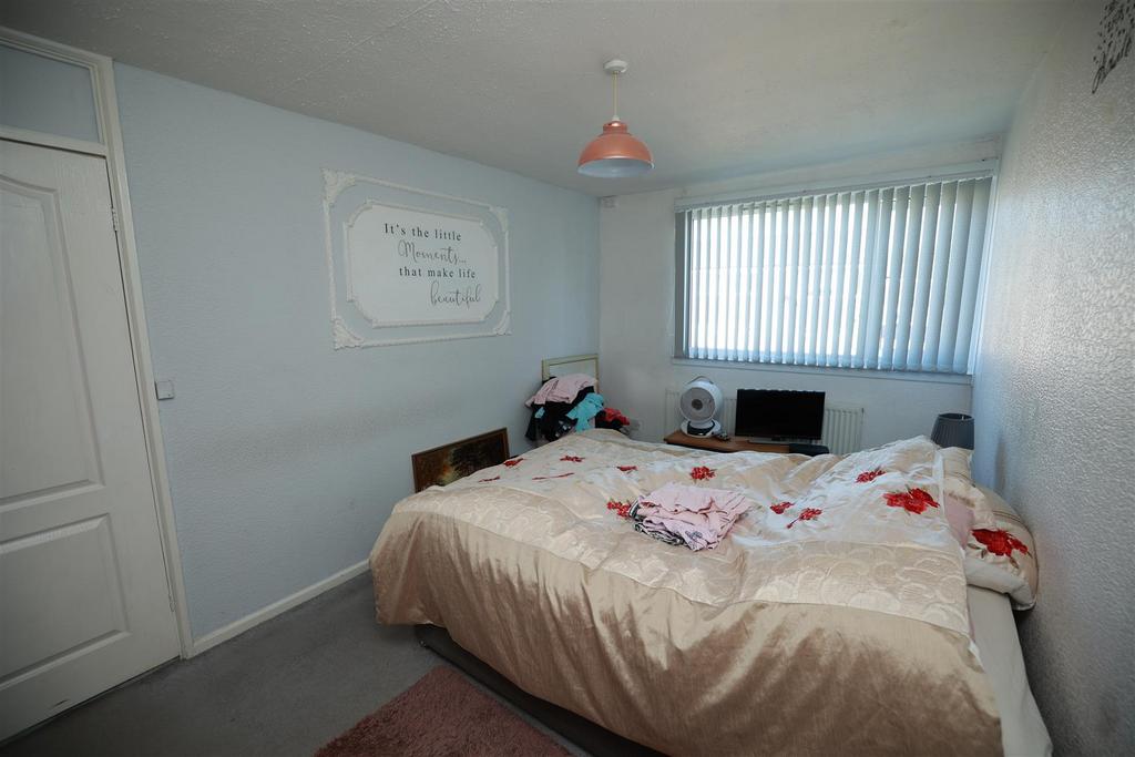 R6 5147.jpg