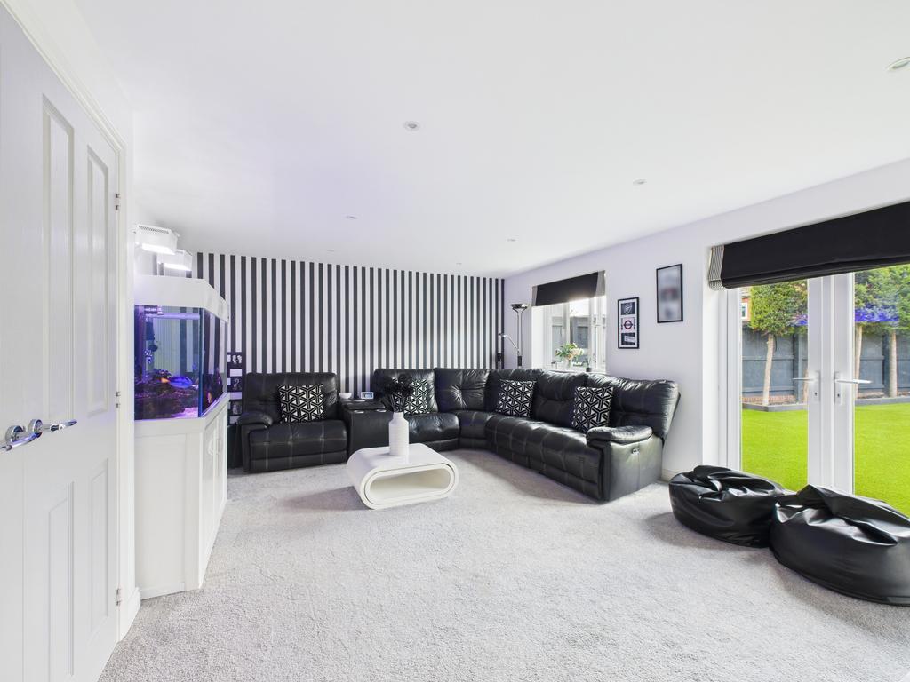 Lounge 1