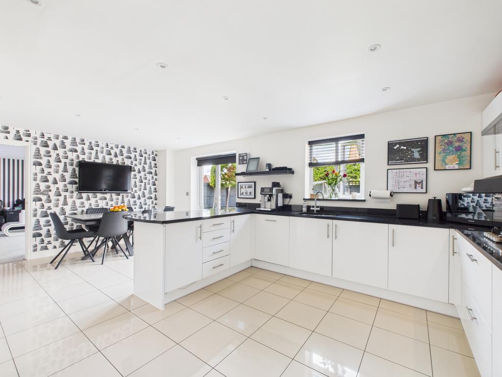 Kitchen 1