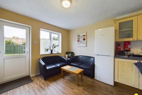 undefined, Room 1 Oxclose, Peterborough PE3